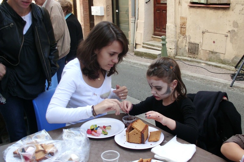 29-10-2011 11h 25FETE VENDANGES019.jpg
